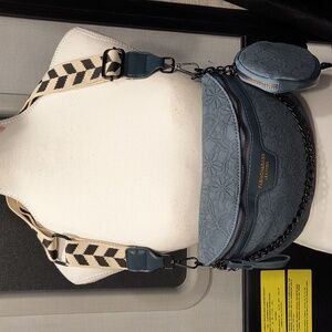 Fashion Bags Leather Belt Bag/Shoulder Bag w/zipper, adjustable Strap, NWOT